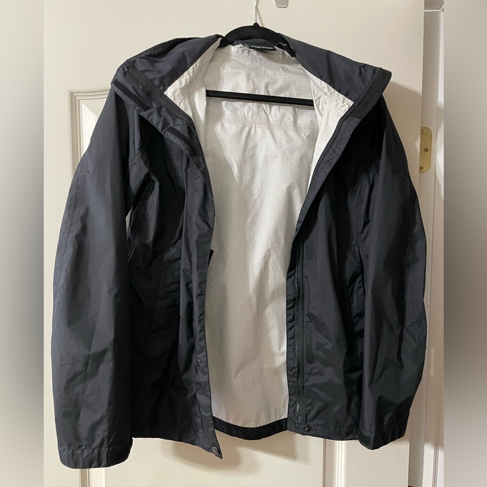 Marmot rain jacket with hood- very good condition.